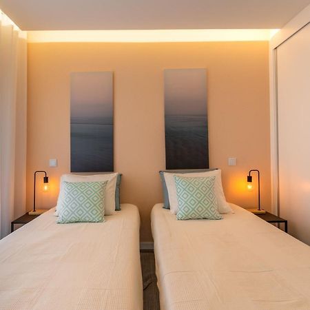 Ocean Lookout Apartment Nazare Luaran gambar